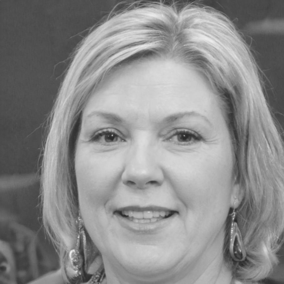 Siobhan Gallagher, Lead Instructor